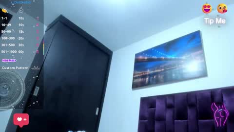 Snapshot of alicia_whittee chatting on October 13, 2025, 10:15 am alicia_whittee online show from October 13, 2025, 10:15 am