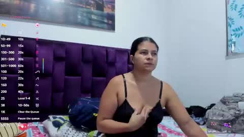 alicia_whittee online show from August 1, 2026, 10:36 am