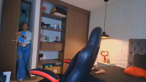 Ali online show from November 22, 2025, 11:53 am