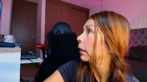 Snapshot of alicia_wonder_dl chatting on June 25, 2026, 11:59 am Ali online show from June 25, 2026, 11:59 am