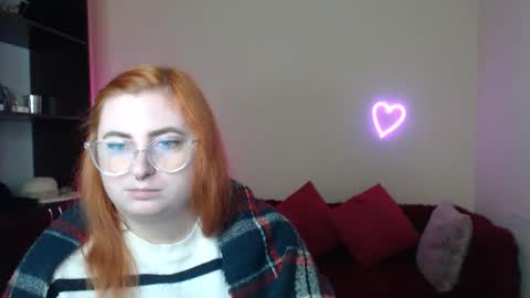 Snapshot of aliciaaared_kis chatting on November 13, 2025, 7:07 am Alicia online show from November 13, 2025, 7:07 am