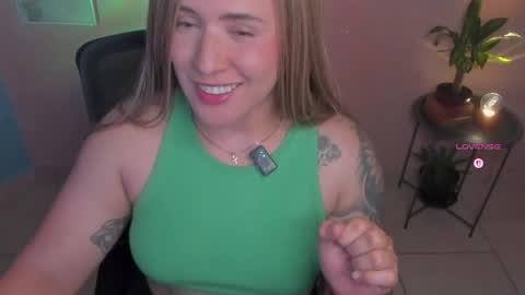 Jennyfer online show from May 21, 2026, 8:05 pm
