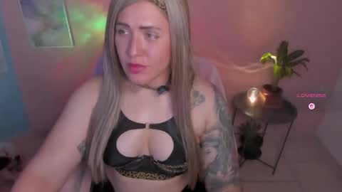 Jennyfer online show from May 28, 2026, 8:06 pm