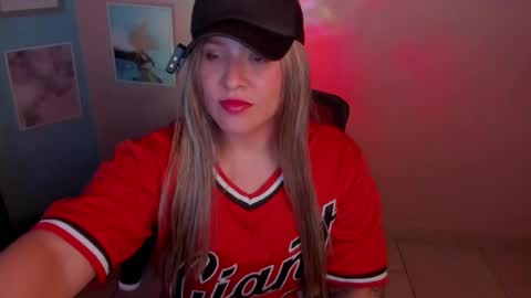 Jennyfer online show from June 1, 2026, 9:27 pm