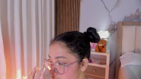Snapshot of alicialevy chatting on June 27, 2026, 10:20 am LUNA online show from June 27, 2026, 10:20 am