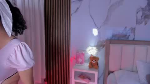 Snapshot of alicialevy chatting on July 24, 2026, 11:41 am LUNA online show from July 24, 2026, 11:41 am