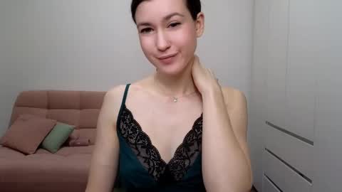 alicianoveli online show from February 14, 2025, 5:19 am