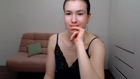 alicianoveli online show from March 12, 2025, 11:53 am