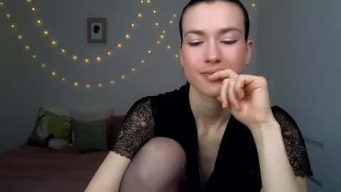 Snapshot of alicianoveli chatting on July 5, 2026, 4:19 am alicianoveli online show from July 5, 2026, 4:19 am