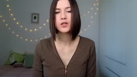 Snapshot of alicianoveli chatting on July 8, 2026, 4:17 am alicianoveli online show from July 8, 2026, 4:17 am