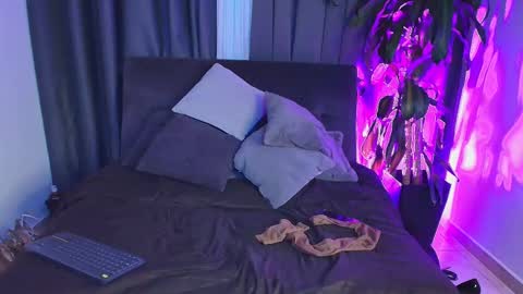 aliciawonderxx online show from March 1, 2026, 11:18 pm