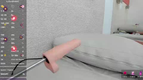 im tutti online show from March 3, 2025, 5:53 am