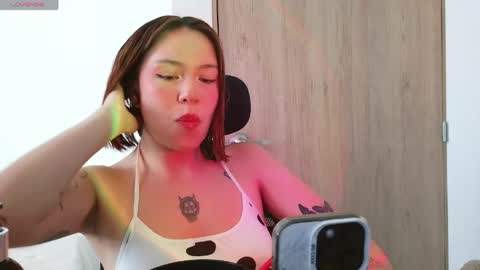 Snapshot of aliciia_23 chatting on April 25, 2026, 6:49 pm aliciia_23 online show from April 25, 2026, 6:49 pm