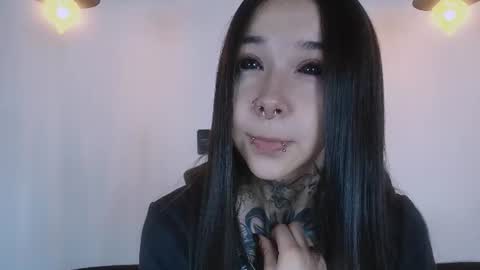 Snapshot of alien_eyes09 chatting on June 23, 2026, 11:19 am online show from June 23, 2026, 11:19 am