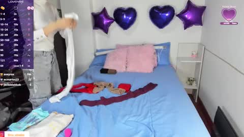 Aiko  Independent Model  online show from January 30, 2025, 5:09 am