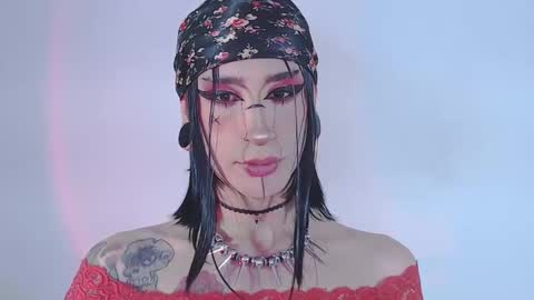 Snapshot of alienexxx chatting on May 9, 2026, 4:12 pm online show from May 9, 2026, 4:12 pm