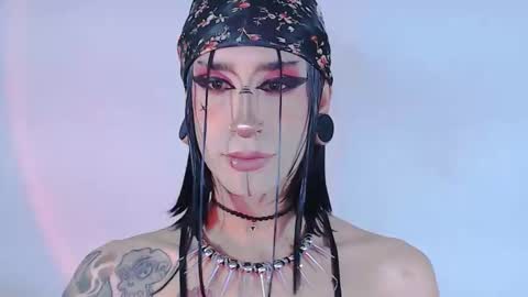 Snapshot of alienexxx chatting on May 26, 2026, 12:39 am online show from May 26, 2026, 12:39 am