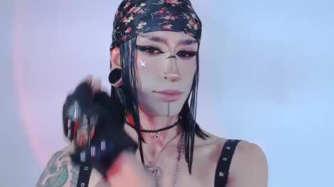 Snapshot of alienexxx chatting on May 28, 2026, 12:30 am online show from May 28, 2026, 12:30 am