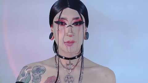 Snapshot of alienexxx chatting on June 11, 2026, 2:53 am online show from June 11, 2026, 2:53 am
