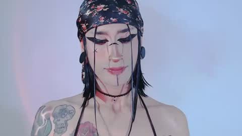 Snapshot of alienexxx chatting on June 22, 2026, 12:45 am online show from June 22, 2026, 12:45 am