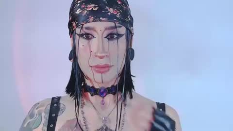 Snapshot of alienexxx chatting on July 17, 2026, 11:53 pm online show from July 17, 2026, 11:53 pm