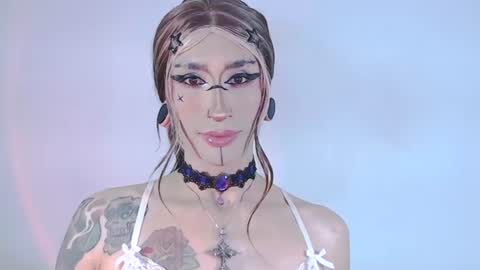 Snapshot of alienexxx chatting on July 20, 2026, 11:07 pm online show from July 20, 2026, 11:07 pm