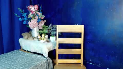 Snapshot of aliexagrey chatting on September 10, 2025, 4:23 am aliexagrey online show from September 10, 2025, 4:23 am