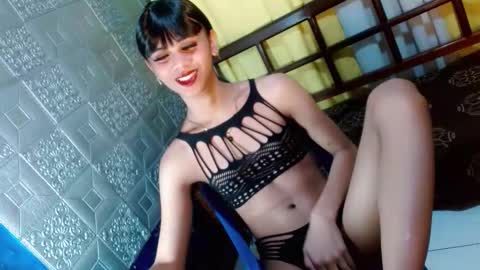 Snapshot of aliexagrey chatting on April 17, 2026, 7:33 am aliexagrey online show from April 17, 2026, 7:33 am