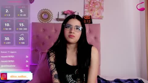 aliice_walker_ online show from December 7, 2024, 4:58 pm