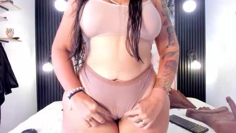 Snapshot of alijohansonn chatting on October 17, 2025, 9:17 pm Ali Johansonn online show from October 17, 2025, 9:17 pm