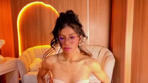 alina_b_ online show from July 16, 2026, 8:04 pm