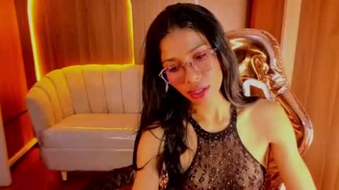 alina_b_ online show from July 27, 2026, 7:54 pm
