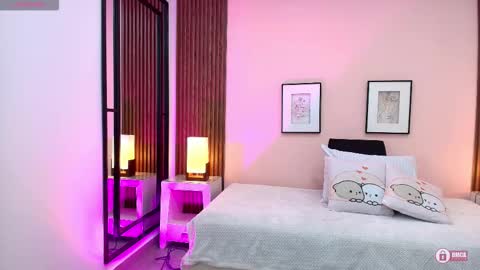 Alina online show from November 12, 2025, 11:43 am