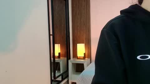 Alina online show from April 22, 2026, 11:45 am