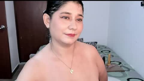 alinabozz1 online show from July 10, 2026, 4:17 am