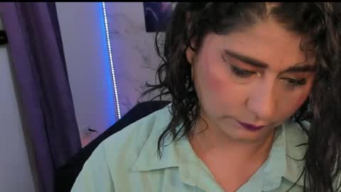 alinabozz1 online show from July 18, 2026, 3:54 am