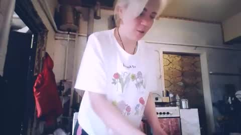 Alina online show from May 4, 2026, 5:14 am
