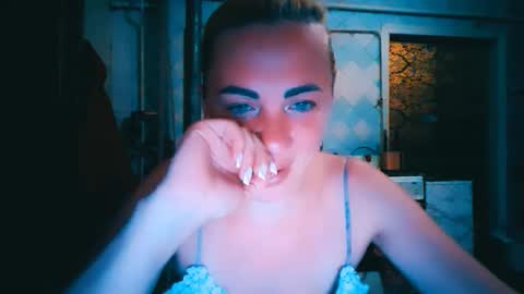 Alina online show from June 7, 2026, 7:28 pm