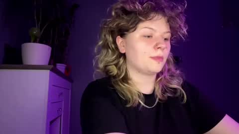 Alina online show from July 20, 2026, 10:23 pm