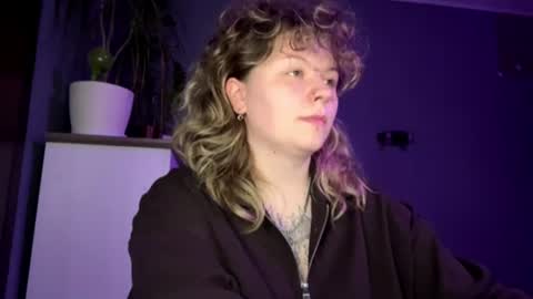 Alina online show from July 22, 2026, 11:29 pm