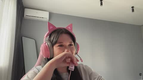 Alina online show from April 16, 2026, 1:45 pm