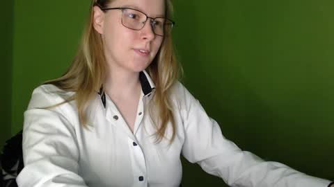 Snapshot of alinasei chatting on May 20, 2026, 12:55 pm alinasei online show from May 20, 2026, 12:55 pm