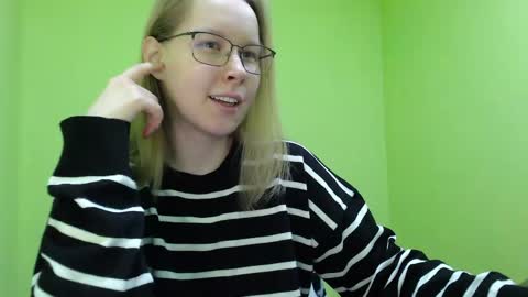 Snapshot of alinasei chatting on June 3, 2026, 12:08 pm alinasei online show from June 3, 2026, 12:08 pm