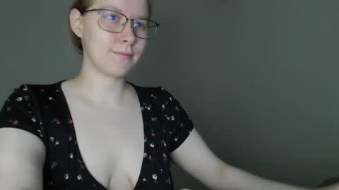 alinasei online show from July 3, 2026, 10:32 am