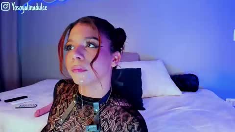 Snapshot of alinasweett_ chatting on September 27, 2025, 3:28 pm online show from September 27, 2025, 3:28 pm