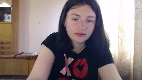 Snapshot of alinaxjames chatting on April 25, 2026, 7:00 am AlinaxJames online show from April 25, 2026, 7:00 am