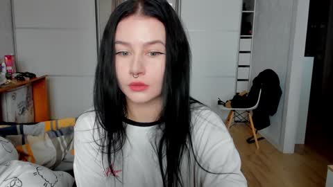 Snapshot of alinegreeeen chatting on December 10, 2024, 5:17 am Aline Greeeen online show from December 10, 2024, 5:17 am