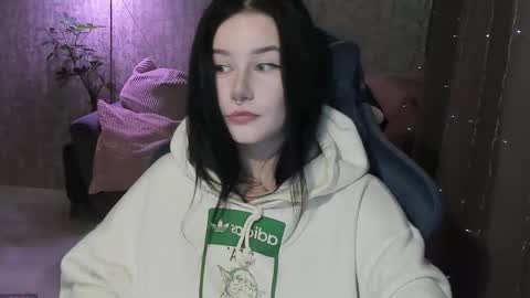 Snapshot of alinegreeeen chatting on September 28, 2025, 4:51 am Aline Greeeen online show from September 28, 2025, 4:51 am