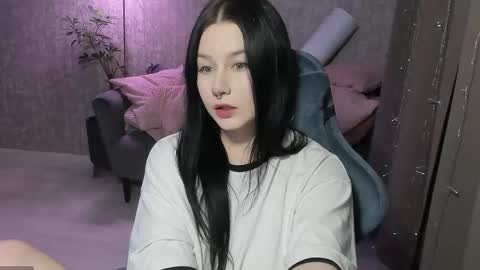 Snapshot of alinegreeeen chatting on October 12, 2025, 1:21 pm Aline Greeeen online show from October 12, 2025, 1:21 pm