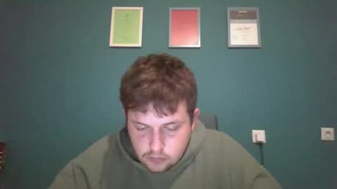 Snapshot of aliprcalica1 chatting on November 18, 2025, 6:01 pm Chris online show from November 18, 2025, 6:01 pm